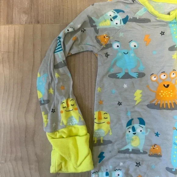 Little Sleepies Monster Mayhem zippy - Picture 3 of 4